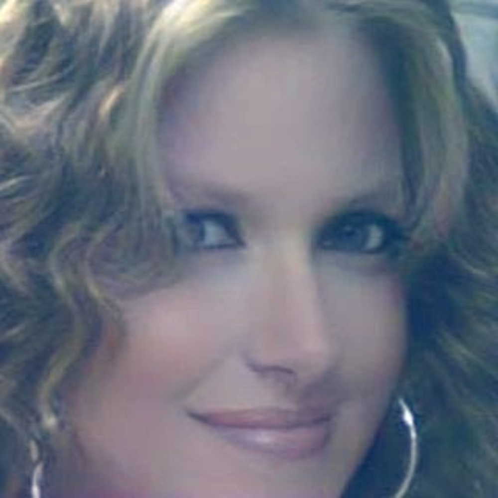 Welcome to my closet😁Have a great day!